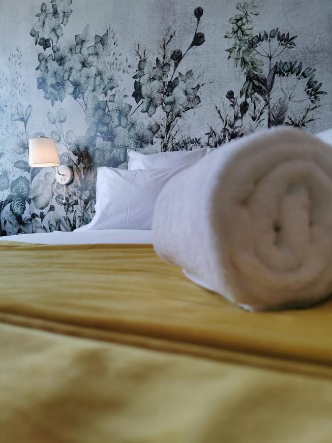 Aux Ateliers Hotel Miserey-Salines Exterior foto